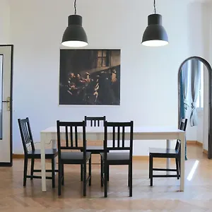 Apartment Sant Ambrogio Mansion - Via Olona, Milan