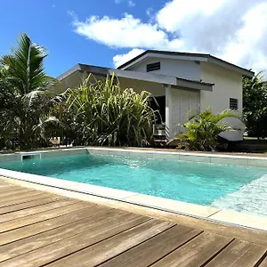 https://bungalow-kayanui.frenchpolynesia-hotels.com
